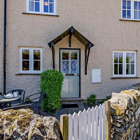 2 Bed In Oc-llh29 *